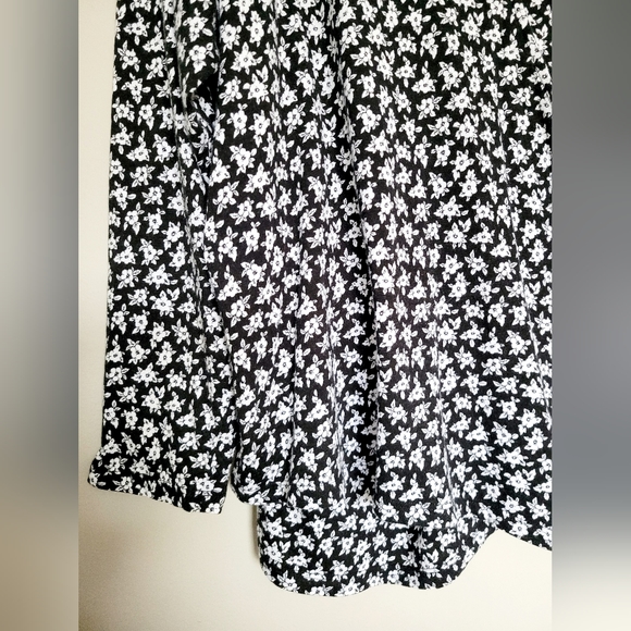 Michael Kors Women's Wrap Blouse Cotton/Modal Black/White Floral 2XL - Picture 6 of 16